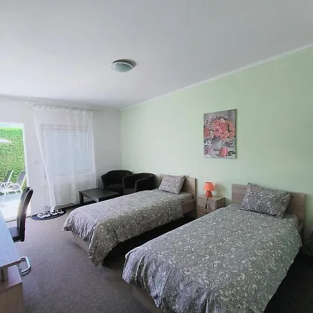 Cozy With Garden In Guest house Bratislava