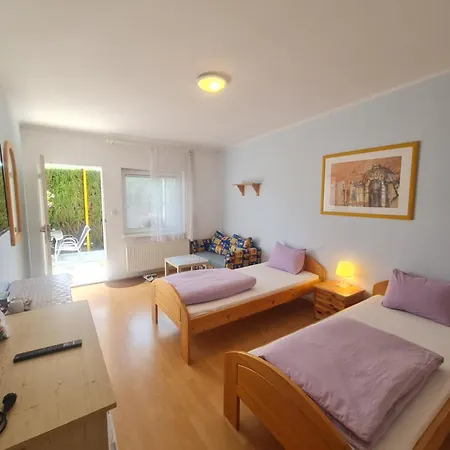 Гостевой дом Cozy With Garden In Братислава