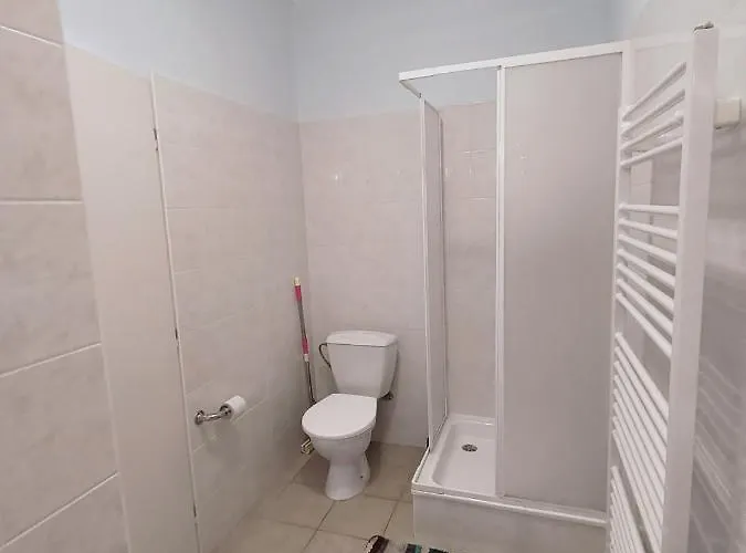 Cozy With Garden In Guest house