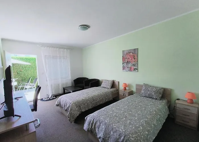 Cozy With Garden In Guest house Bratislava