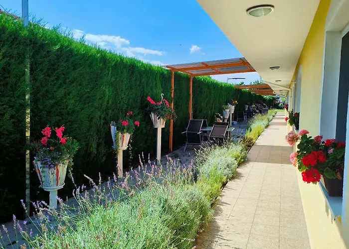 ゲストハウス Cozy With Garden In ブラチスラヴァ